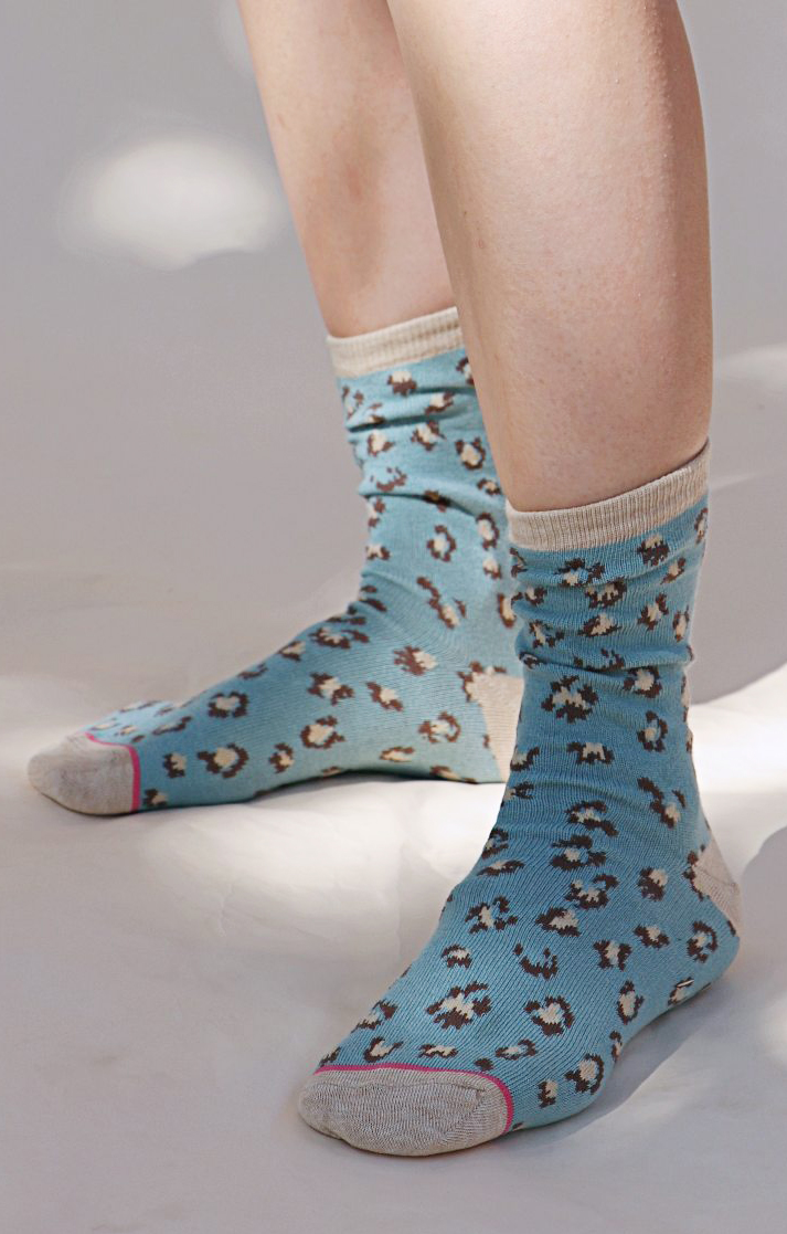 5519 aquamint leopard animal organic cotton crew socks