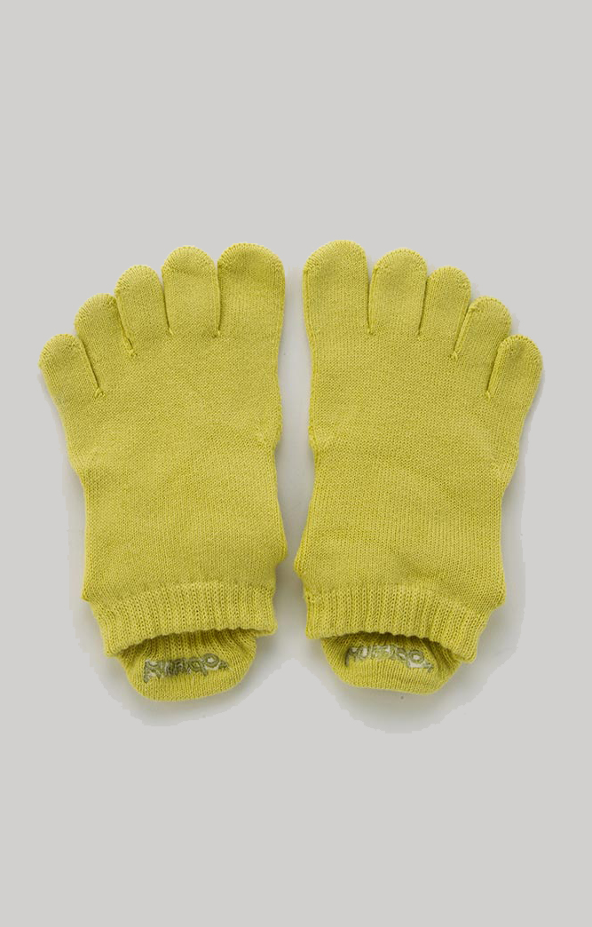 5605 yellow color toe grip socks knitido yoga pilates