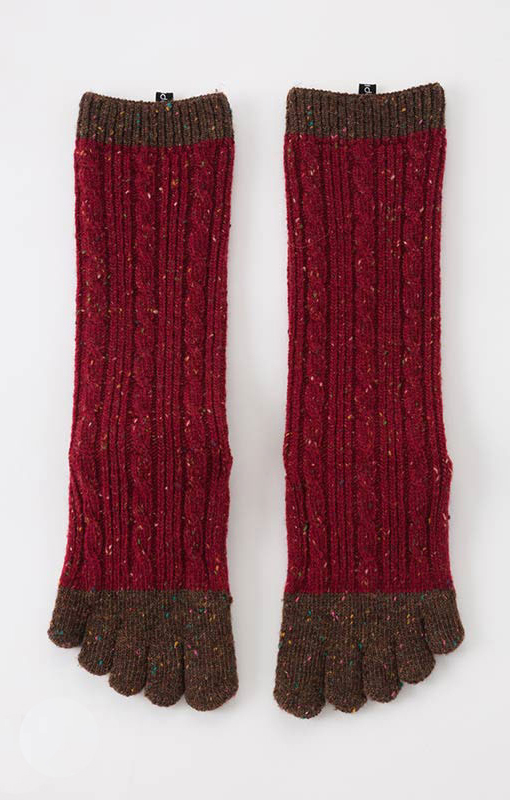 5876 5518 red cable wool socks gift holiday
