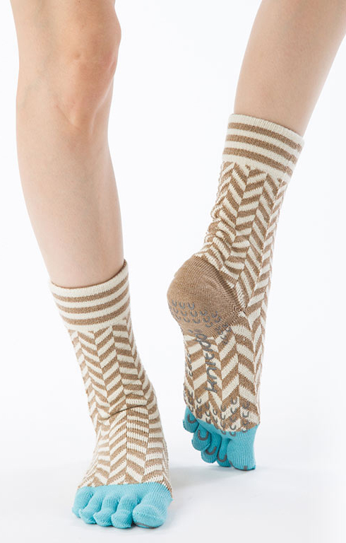 4205 toe socks for yoga pilates stripes turquoise