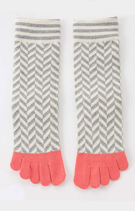 4207 herringbone coral yoga socks toe grip