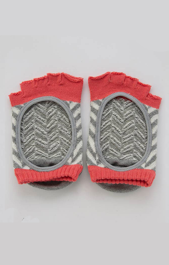 4295 grey coral grip toe socks