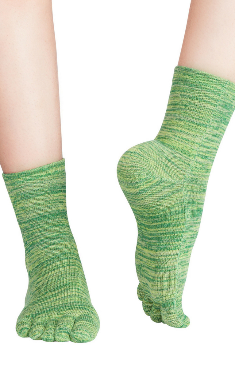 4692 green heather toe socks