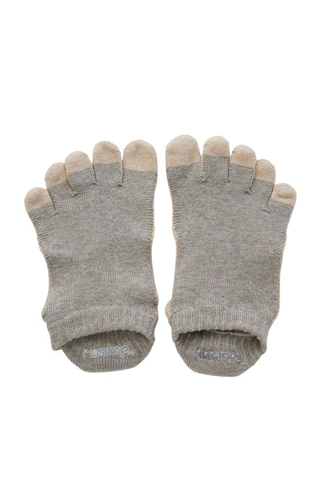 5191 greywhite toe socks grip for yoga pilates