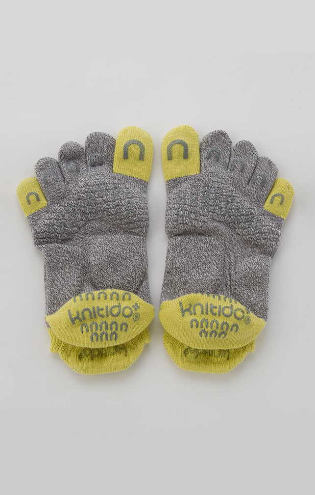 5222 yoga socks pilates socks organic cotton toe socks grey yellow
