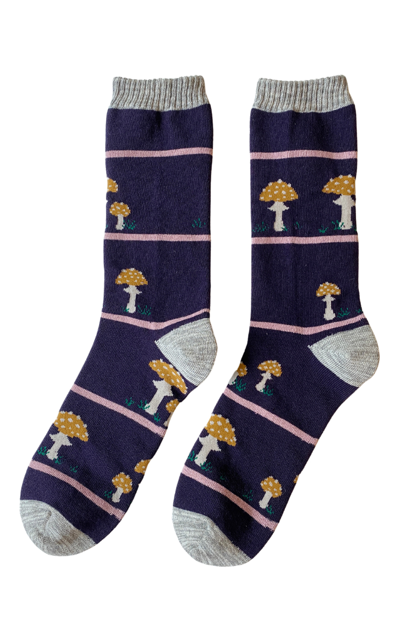 5483 mushroom socks crew unisex