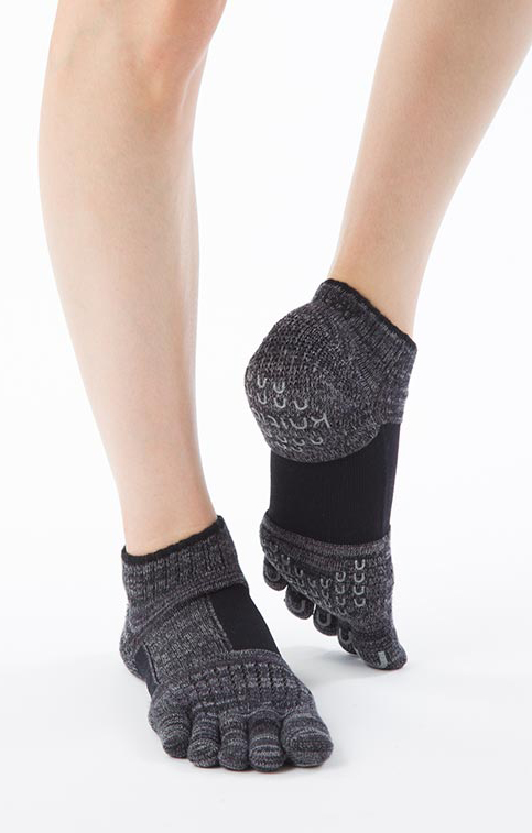 5530 arch support toe socks pilates yoga