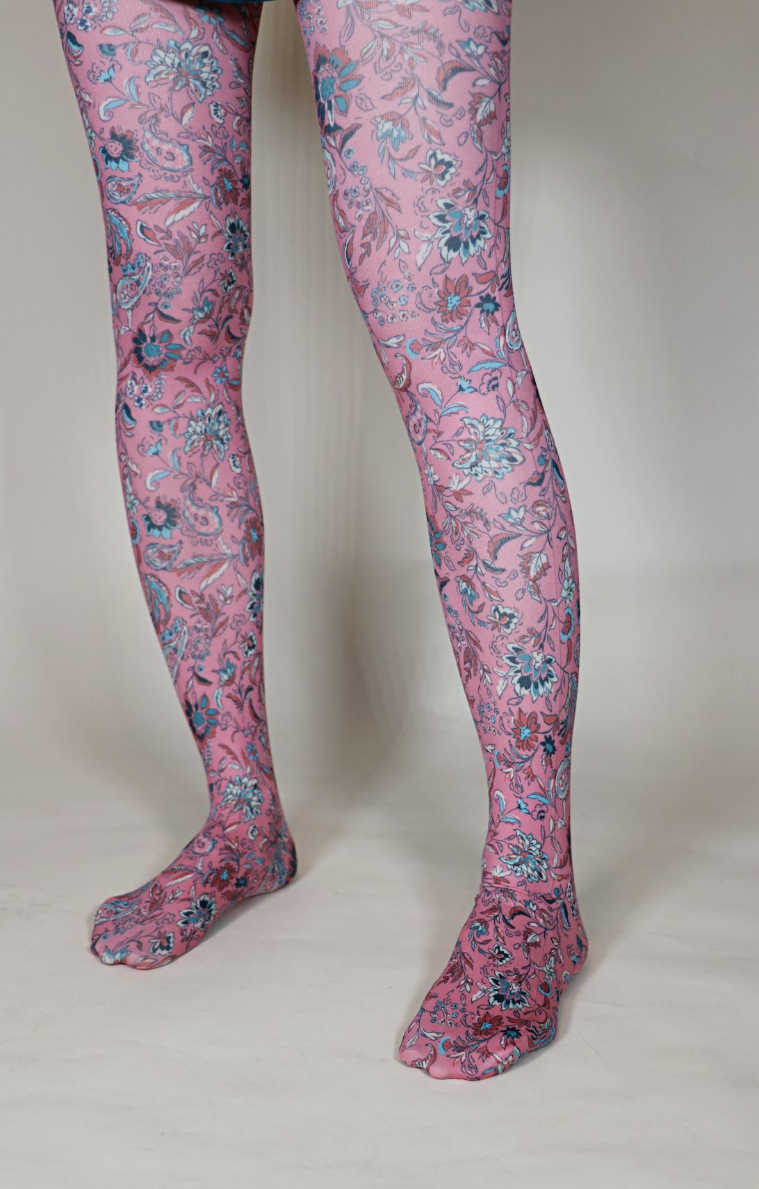 6091 paisley tights 1972